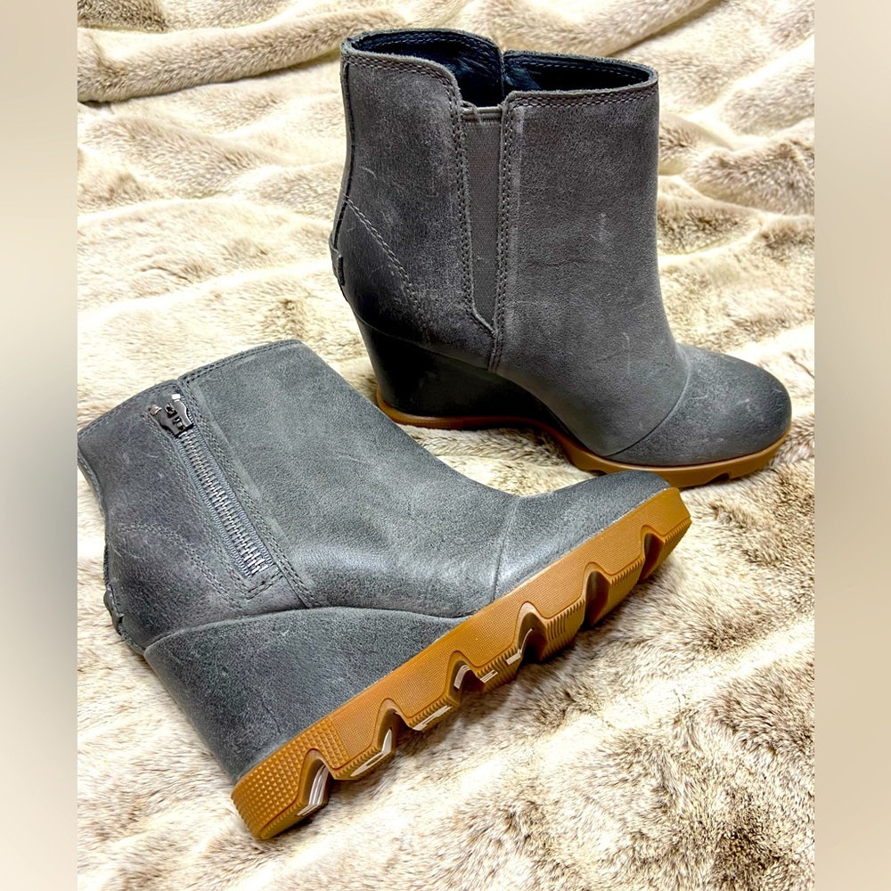 Sorel Women’s Wedges. Brand new without tags.